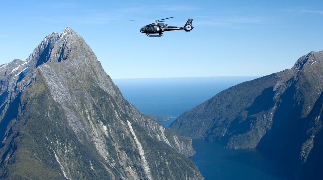 fly to Milford Sound 